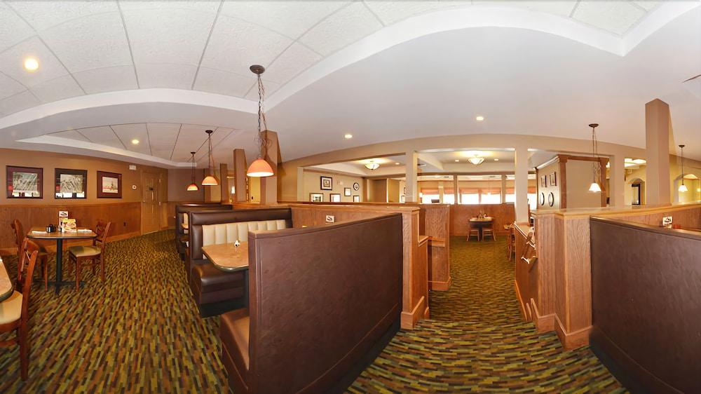 Comfort Inn & Suites Plattsburgh - Morrisonville מראה חיצוני תמונה